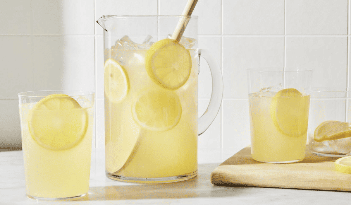 Lemonade Items 25+ Food Items to Sell at School Fundraiser | With Tips